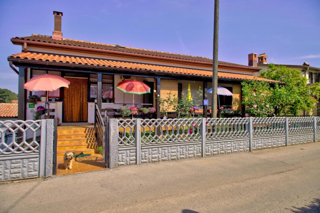 Nada 52 Guest house